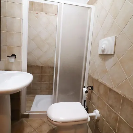 Samiras In Feriehus Otranto